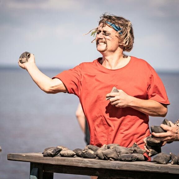 Kristian on mukana Selviytyjät Suomi -ohjelman uusimmalla kaudella. Kristian on mukana Selviytyjät Suomi -ohjelman uusimmalla kaudella.