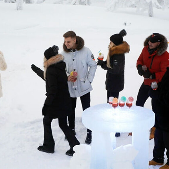 Ohoh, kaksi Ex on the Beach Suomi Afterski -sinkkua tuntevatkin toisensa entuudestaan: 'Mitä vi**ua?!' Ex on the beach suomi afterski