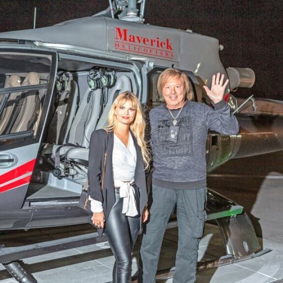 – Voi pojat, Danny innostui, kun Seiska vei parin öiselle helikopterilentelylle. – Voi pojat, Danny innostui, kun Seiska vei parin öiselle helikopterilentelylle.