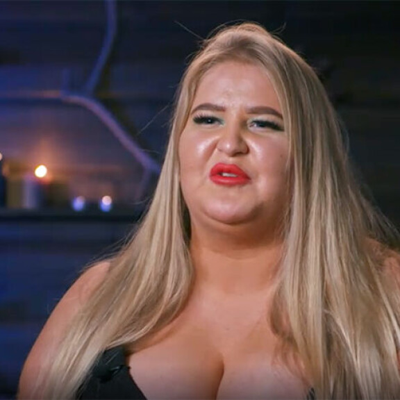 Varatun Mirandan ensimmäinen ilta Temptation Islandilla lähtee vauhdikkaasti käyntiin - TIS-Anna mietteliäänä naisen toiminnasta: 'Itse en tekisi noin!' Temptation island suomi anna