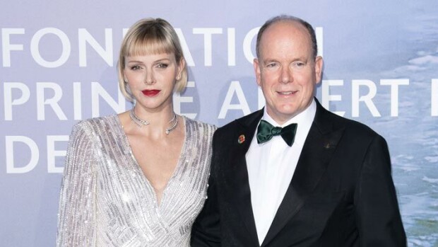 Charlene järkyttyi! Albert jälleen dna-testeihin: ruhtinaalla salalapsi vaimonsa selän takana Charlene ja Albert