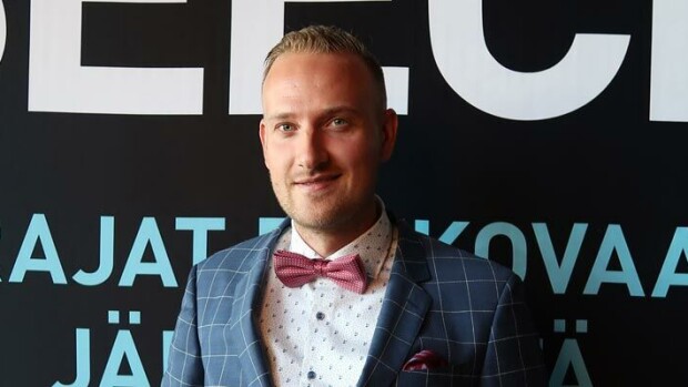 MasterChef-kilpailija Max Seeck hemmottelee vaimoaan kotikeittiössä – ”Ehkä tätä voisi tehdä vähän useamminkin” Max Seeck