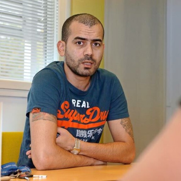 Rami Jaber tuli takavuosina tunnetuksi arabiprinssinä, joka muutti maailmalta Ouluun. Lisäksi hän on ollut otsikoissa yhteistyöstään Hollywood-tähtien kanssa. Rami Jaber tuli takavuosina tunnetuksi arabiprinssinä, joka muutti maailmalta Ouluun. Lisäksi hän on ollut otsikoissa yhteistyöstään Hollywood-tähtien kanssa.