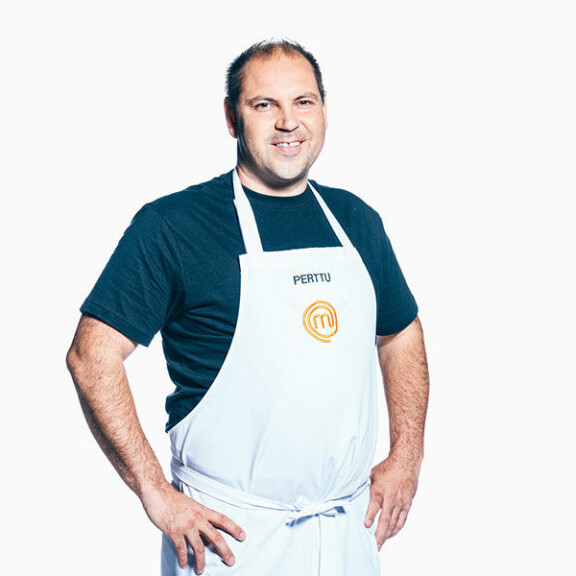 Uusi MasterChef alkaa! VIP-kauden kisailijoina kymmenen julkkista - mukana Teflon Brothersin räppäri, Salkkarit-kasvo ja poliitikko! Perttu Sirviö