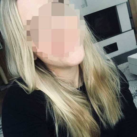 Tässä on Tinder-kaunotar, kenen kanssa Kalle Palanderilla tuli heti mätsi. – Ajattelin, että melko nopeaa toimintaa häneltä, mutta mikäs siinä. Uutta matoa koukkuun vaan, sporttinen blondi myhäilee Seiskalle. Tässä on Tinder-kaunotar, kenen kanssa Kalle Palanderilla tuli heti mätsi. - Ajattelin, että melko nopeaa toimintaa häneltä, mutta mikäs siinä. Uutta matoa koukkuun vaan, sporttinen blondi myhäilee Seiskalle.