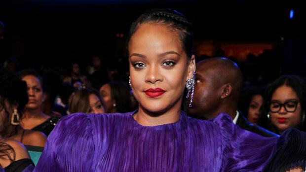 Huh, nyt on viettelevää! Rihanna syntisenä ystävänpäivän tunnelmissa: 'Et ole ainoa mielitiettyni' Rihanna