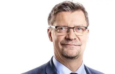 Mitä ihmettä? Jääkiekkovalmentaja Jukka Jalosen sukuhaarassa aatelisia ja Liettuan hallitsija!