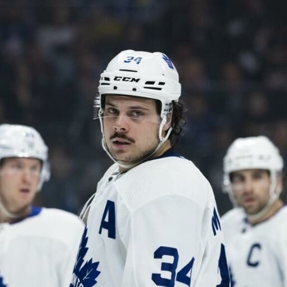 Liigan komeimmat viikset ja kovin liksa. Auston Matthews tienaa alkavasta kaudesta lähes 16 miljoonaa dollaria. Liigan komeimmat viikset ja kovin liksa. Auston Matthews tienaa alkavasta kaudesta lähes 16 miljoonaa dollaria.