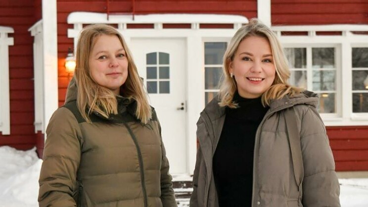 Todellisia Lapin kaunottaria! Yrittäjäystävykset Sirly Ylläsjärvi ja Heidi Seikkula aloittivat bisneksensä täysin nollasta – kova työ vei palkintojuhliin Lontoon yöhön: 'Se oli ihan mieletöntä!' Sirly Ylläsjärvi ja Heidi Seikkula