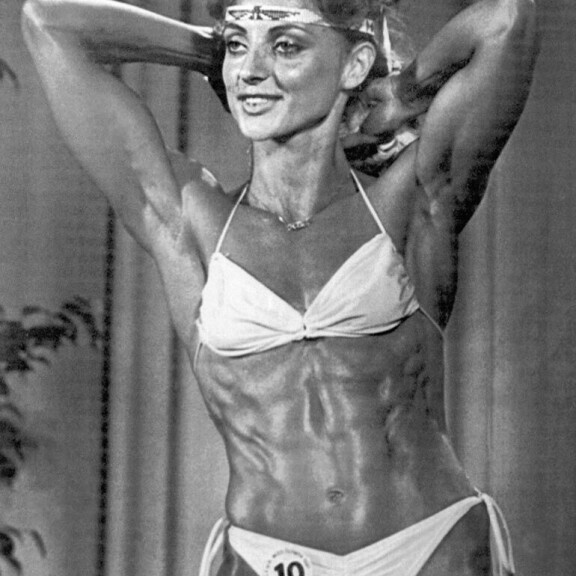 Röntgenhoitajan koulutuksen saanut Kike voitti 40 vuotta sitten kehonrakennuksen Ms. Olympia -tittelin. Röntgenhoitajan koulutuksen saanut Kike voitti 40 vuotta sitten kehonrakennuksen Ms. Olympia -tittelin.
