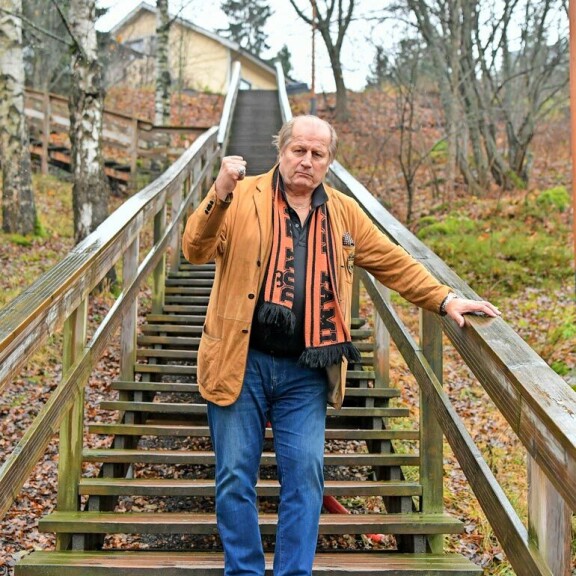 Aurinkokuningas esittelee valtakuntansa: Juhani Tamminen vie Seiskan Turkuun – ”Näillä maileilla ei viitsi eksyä räkälöihin” Portaat