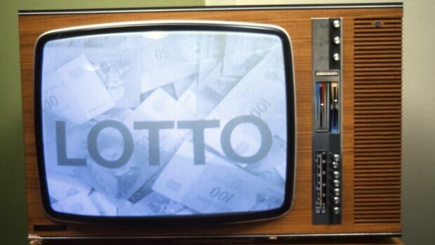 Lotto juhlii viisikymppisiään! Kerran voitto saatu ilman kuponkia – omakotitaloa rakentanut pariskunta yritti vedätystä! Lotto