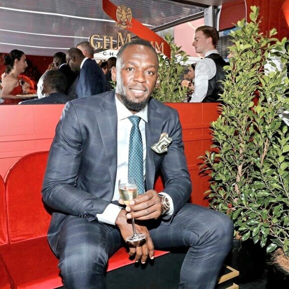 Tesla-miljonääri Elon Musk joutui antamaan periksi – lisääntyneet maailmantähdet suosivat erikoisia nimiä jälkikasvulleen Usain Bolt