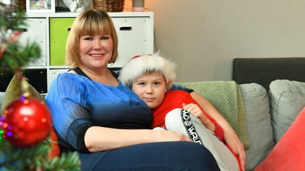 Kuolemanpelko piinaa yhä – Sanna Kiisken Ben-poika parani syövästä Sanna Kiiski ja Ben