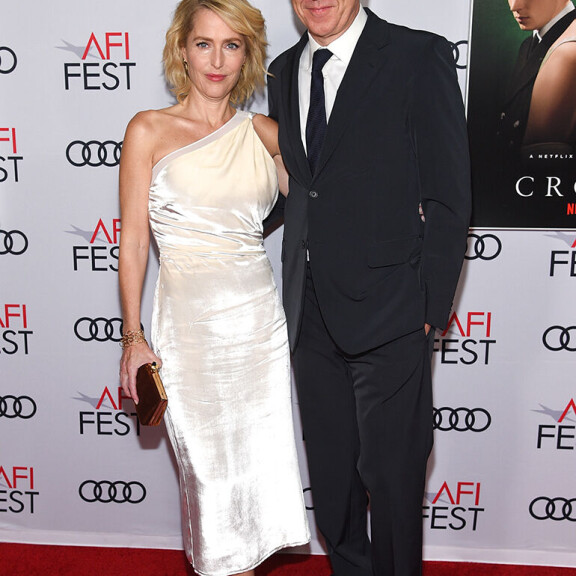 Kaksikosta on tullut vuosien saatossa tuttu näky palkintogaalojen punaisilla matoilla. Gillian Anderson ja Peter Morgan