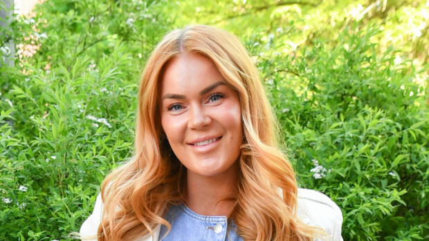 Rosanna Kuljusta kuoriutui kodinhengetär – leipominen aiheutti missikaunottarelle identiteettikriisin: ”Kuka minä olen?” Rosanna Kulju