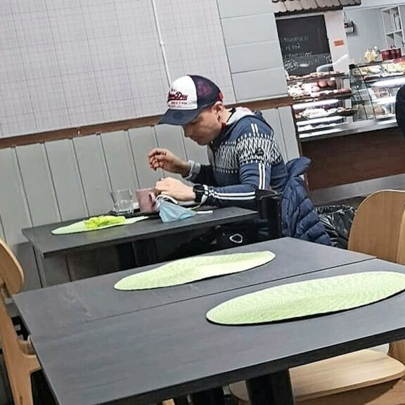 Ohhoh! Antti Tuiskun aamiainen hämmästytti Järvenpäässä – kuva! Antti Tuisku