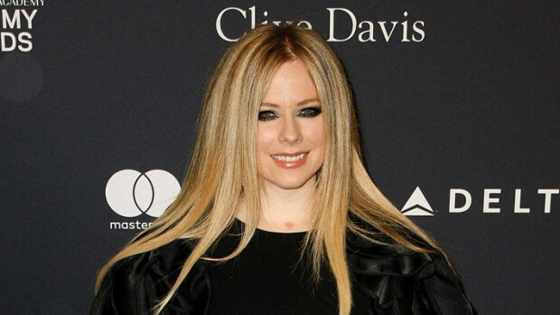 Avril Lavigne törsäsi moderniin luksuslukaaliin 6,5 miljoonaa euroa - onko tämä kämppä jättihintansa arvoinen? Katso kuvat! avril lavigne