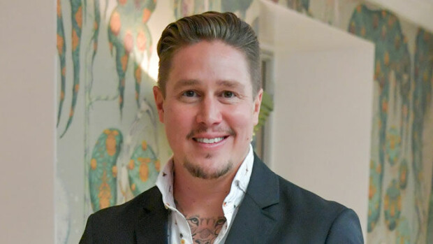 Tahkosi rahaa pettämisskandaalin keskellä! Tomi Björckin hurjat tulot – Näin kotimaiset julkkiskokit tienaavat! tomi björck