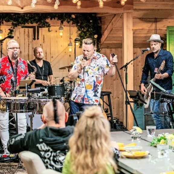 Vain elämää Nelonen, 713 000 katsojaa Vain elämää Nelonen, 713 000 katsojaa