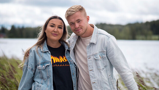 'Nämä mällit on v**tu pitkin mun reisiä!' Varattu Jonna ja Tino intoutuvat vauhdikkaaseen seksisessioon Temptation Island Suomessa - kuvat! Jonna ja Tino
