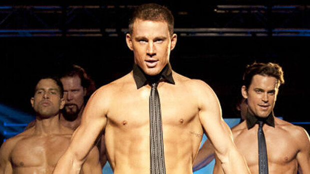 Illan Magic Mike -tähti Channing Tatum, 40, on hurjassa kunnossa! Tältä superkomean näyttelijän vatsalihakset näyttävät nyt: 'Isi on palannut!' Channin Tatum