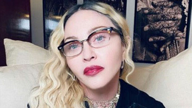 Madonnan muuttunut ulkonäkö uudessa somekuvassa herättää ihmetystä - joutui törkeiden kommenttien ja trollihyökkäyksen kohteeksi: ”Syöt ihmisiä ja juot verta!” Madonna