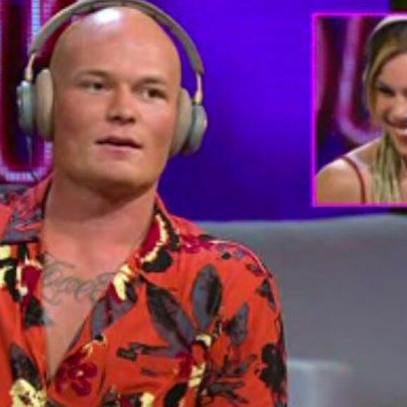Niklas puhuu seksipaljastuksesta pieni puna poskillaan. niklas tuttu jutt capture