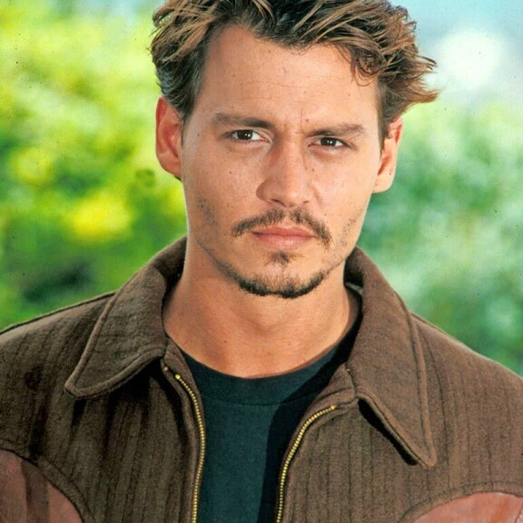 Mikä yhdennäköisyys! Mikael Gabriel on kuin nuori Johnny Depp – katso vertailukuvat! Johnny Depp