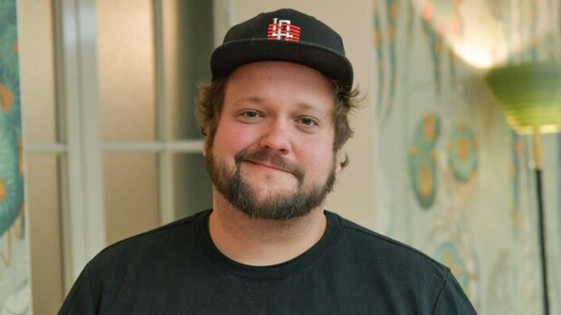 Näyttelijä Kalle Lamberg vihdoin naimisiin Maria-rakkaansa kanssa – kuvat! Kalle Lamberg