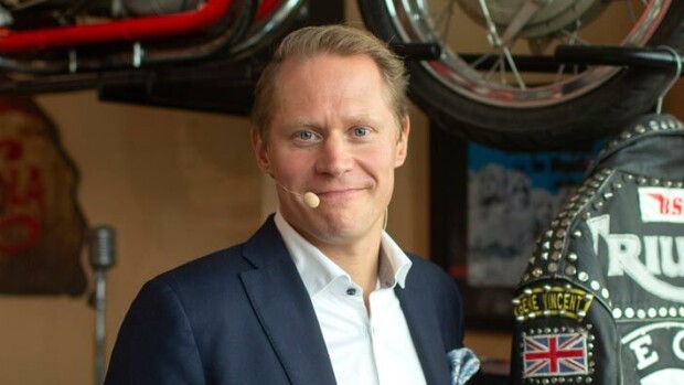 Imitaattori Jarkko Tamminen: Tyttäreltä tiukkaa palautetta iltasaduista! Jarkko Tamminen