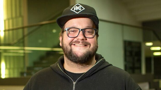 Näyttelijä Kalle Lamberg hääyöstään: Bestman ja kaaso järjestivät yllätyksen! Kalle Lamberg