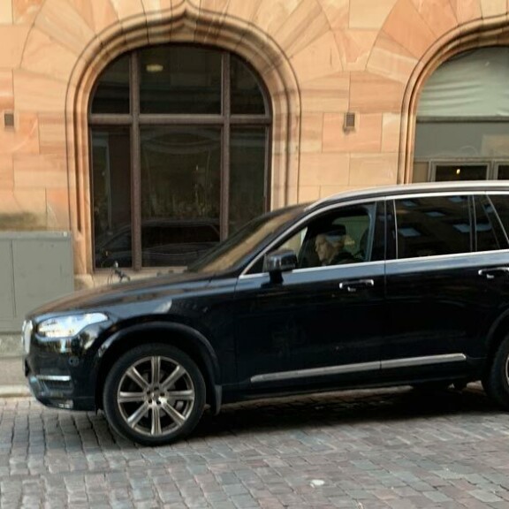 Viikon Kääk!-juorut: Kohuparilla kireä lauantai-ilta? Jere ja Nanna Karalahti saunoivat erillään! Jukka Hilden auto