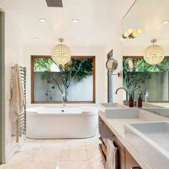 Näyttelijäkomistus Chris Hemsworth myy taloaan viidellä miljoonalla: luksuslukaalista aukeavat hengästyttävät maisemat - katso kuvat! 6