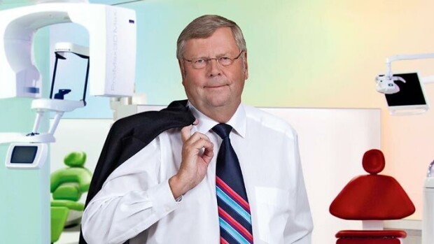 Heikki Kyöstilä on yhtä rikas kuin Donald Trump! 2,3 miljardin omaisuuden luonut teollisuusneuvos tarjoaa 2 700 työntekijälleen ilmaisen hammashoidon! Heikki Kyöstilä