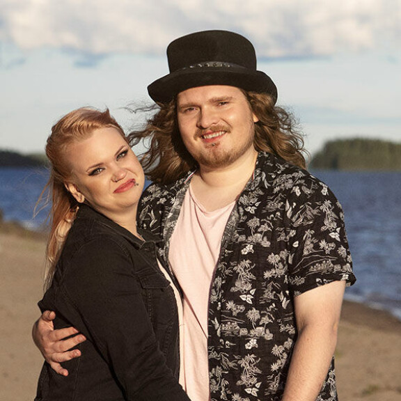 Tässä ovat uudet Temptation Island Suomi -parit: jo kertaalleen eronnut pariskunta palaa viettelysten vietäväksi! TIS-Jenna ja Juuso