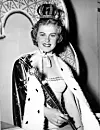 17-vuotias Armi valittiin maailman ensimmäiseksi Miss Universumiksi vuonna 1952.