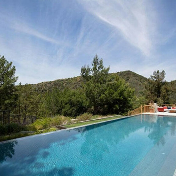 Megatähti osti superkartanon! Justin Bieber maksoi hervottomasta lukaalistaan yli 21 miljoonaa euroa – katso kuvat! 4