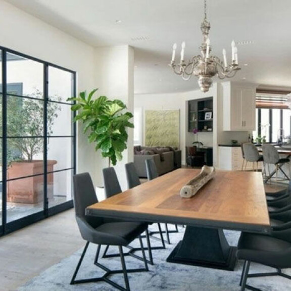 Oho, Justin Bieber, 26, julkaisi Hailey-vaimostaan, 24, harvinaisen vähäpukeisen kuvan: puolialaston poseeraus aiheutti tyrmäävän some-reaktion - katso! 14