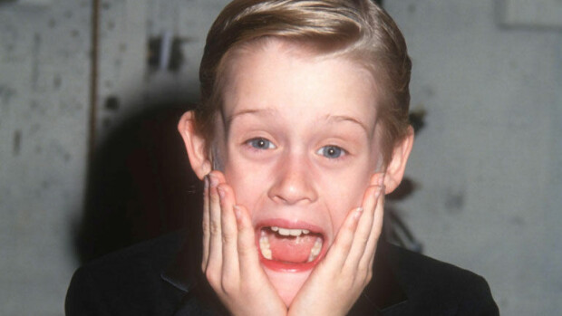 Haluatko tuntea itsesi vanhaksi? Macaulay Culkinin someviesti pysäyttää - ”Tuhoa tämä twiitti heti!” Macaulay Culkin