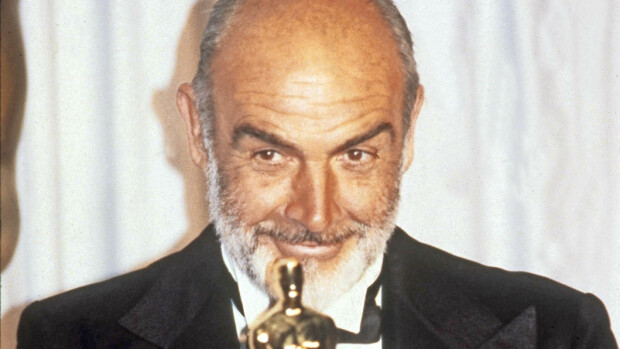 Sean Connery 90 vuotta – huimat kuvat elämän varrelta: Siirtyi mallin töistä valkokankaalle, kieltäytyi jalkapallourasta ManU:n riveissä! Sean Connery