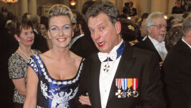 Muistatko vielä? Sauli Niinistö ja Tanja Karpela olivat koko Suomen superpari - unelmaliitto jäi kuitenkin lyhyeksi: katso nostalgiset kuvat vuosien varrelta! Tanja Karpela Sauli Niinistö