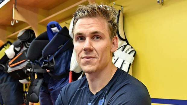 Jori Lehterän toinen lapsi syntyi – suloinen kuva tyttövauvasta julki: ”Hän on täällä!” Jori Lehterä