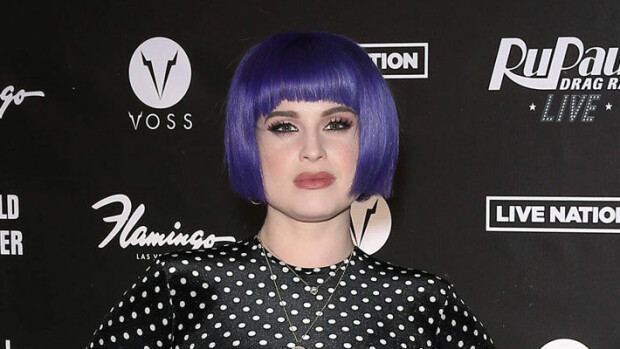 Tunnistaisitko samaksi henkilöksi? Kelly Osbournen mullistava muodonmuutos: laihdutti lähes 40 kiloa - tuoreet kuvat häkellyttävät! kelly osbourne