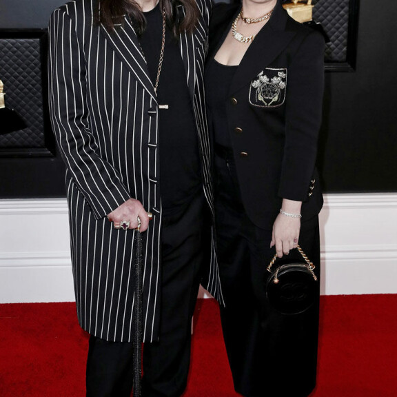 Ozzy ja Kelly Osbourne vuoden Grammy-gaalassa tammikuussa vuonna 2020. Ossy ja Kelly Osbourne vuoden 2020 Grammy-gaalassa tammikuussa.