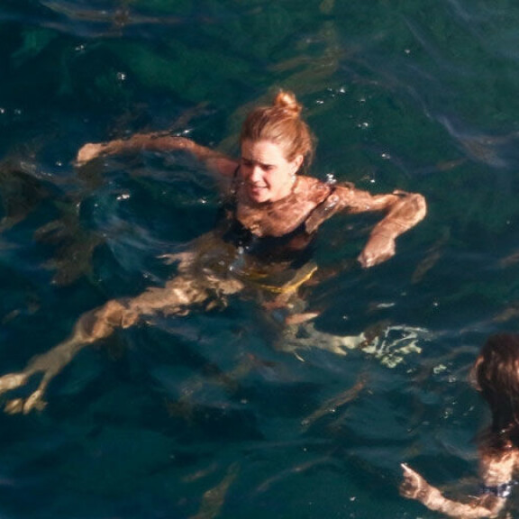 Uiminen onnistui sujuvasti suolaisessa merivedessä. Emma Watson italia 0