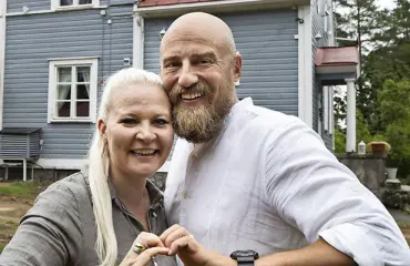 Rakastuneet Sunneva Kantola ja myyntijohtaja Harri muuttivat kyläkoulun unelmien kämpäksi – katso hulppeat kuvat!