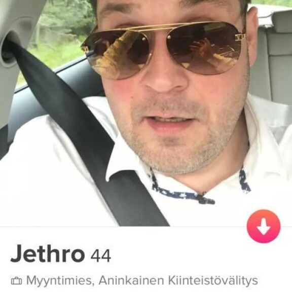 Eräs eteläsuomalainen kaunotar hämmästyi, kun Jethro Rostedt tuli vastaan Tinderissä. Kuvakaappaus Jetin Tinder-profiilista. Eräs eteläsuomalainen kaunotar hämmästyi, kun Jethro Rostedt tuli vastaan Tinderissä. KKuvakaappaus Jetin Tinder-profiilista.
