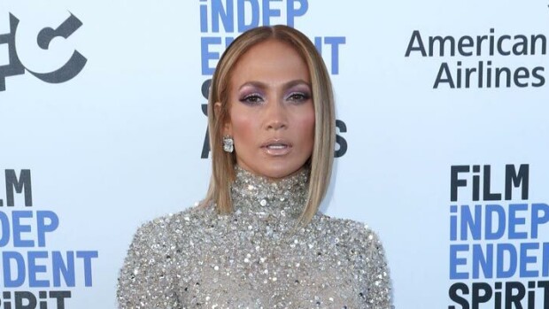 Jennifer Lopez pudotti vaatimustasoaan: supertähti hankki kompaktin talon – kuvat! Jennifer Lopez