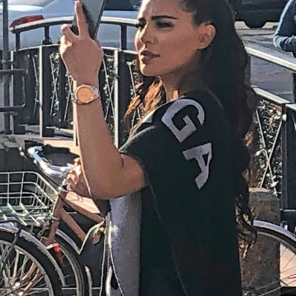 Sofia Belórf ilmestyi Martinan kanssa samoihin bileisiin viime viikonloppuna. Sofia Belórf ilmestyi Martinan kanssa samoihin bileisiin viime viikonloppuna.